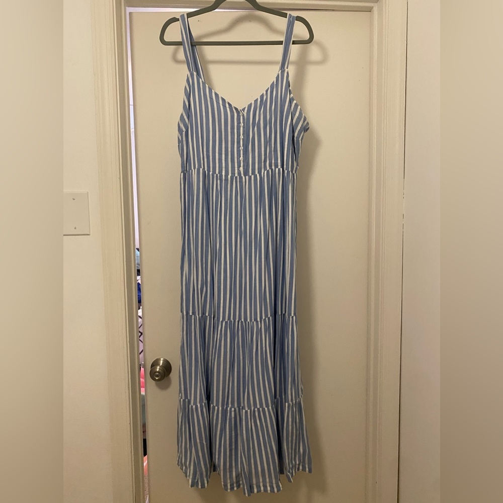 Old Navy Maxi sleeveless dress
